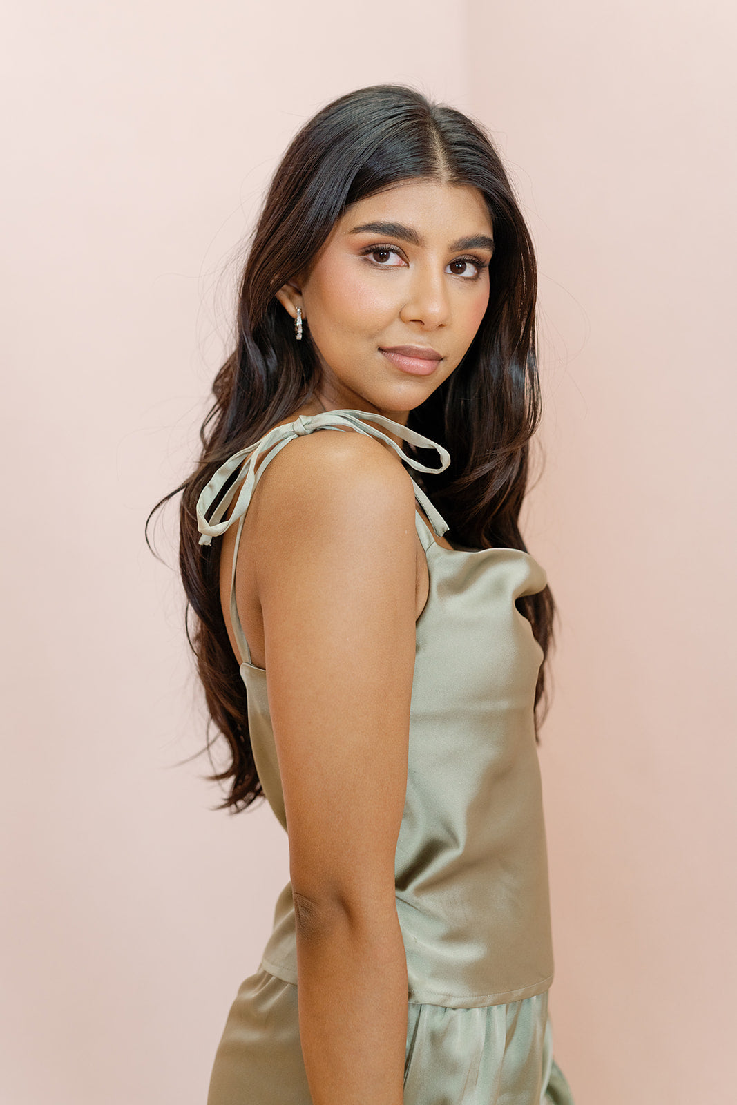 Model: Jacinth; Size: S; Color: Silver Sage