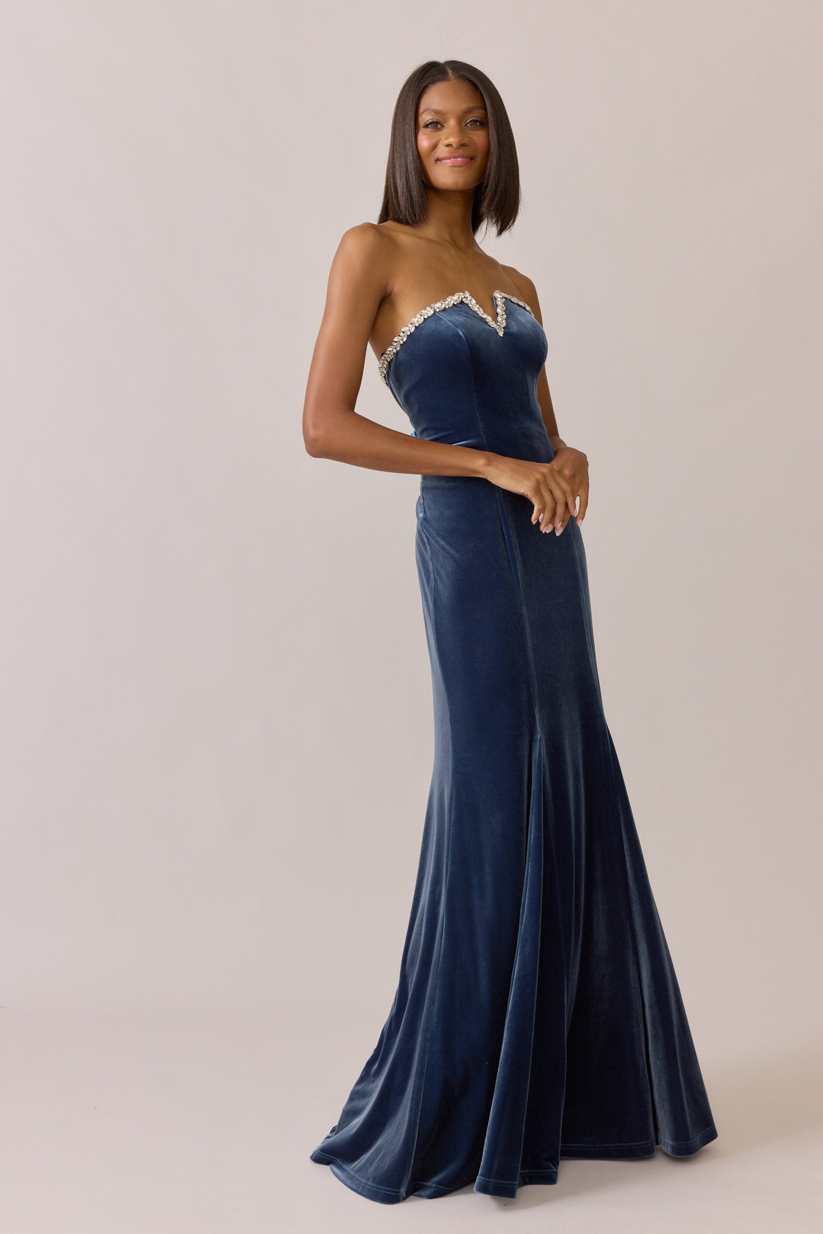 Estelle Luxe Velvet Dress1