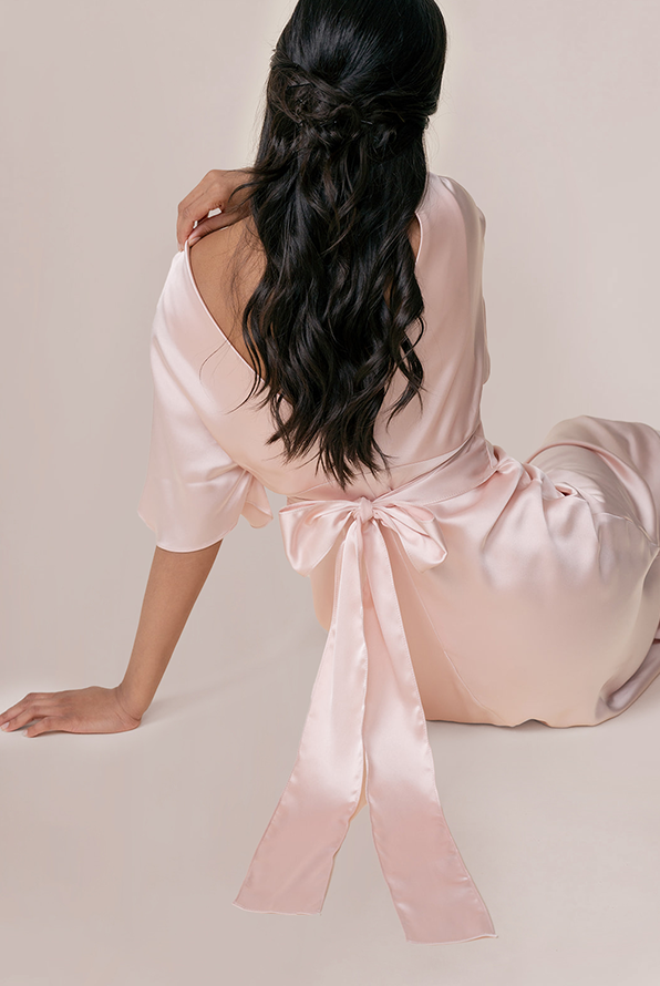 Model: Jacinth; Size: 4; Color: Blush