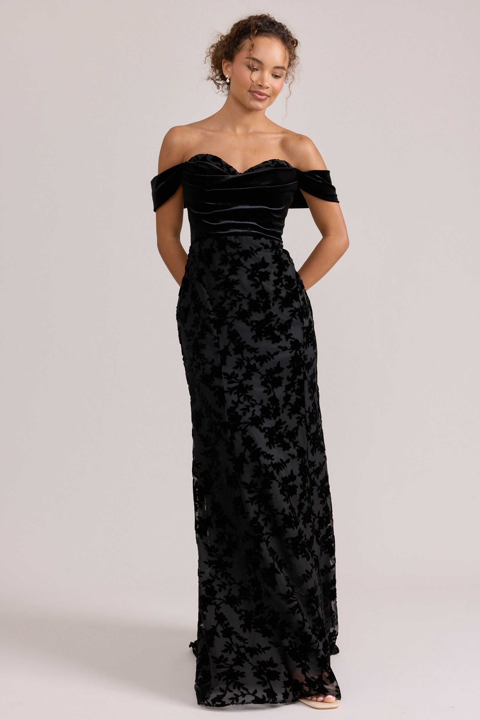 Black Velvet / Black Burnout Velvet