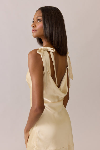 Color: Pale Yellow
