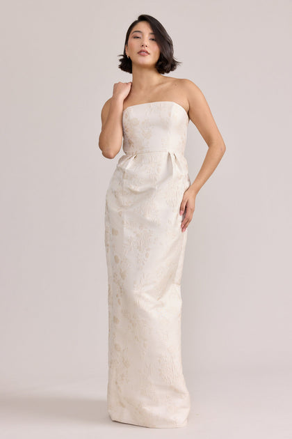 Model: Clarissa; Size: 6; Color: Champagne