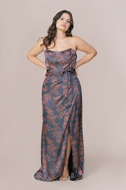 Model: Barbara; Size: 14; Color: Mahogany Bouquet