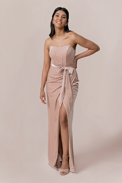 Model: Jacinth; Size: 4; Color: Champagne