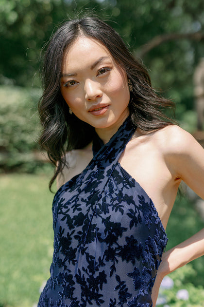 Model: Isabel; Size: 4; Color: Navy