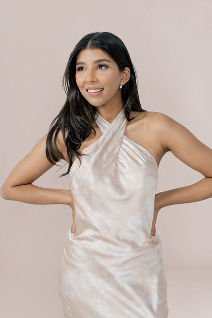 Model: Jacinth; Size: 4; Color: Gold Champagne Bouquet