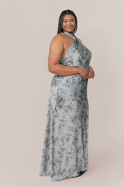 Model: Ashtyn; Size: 24 Tall; Color: Sage Bouquet
