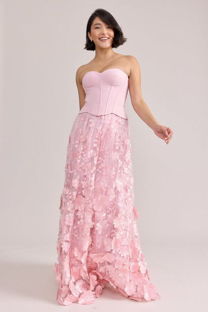 Model: Clarissa; Size: 6; Color: Perfect Pink