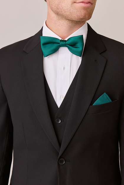 Model: Ethan; Size: Slim 42 Regular. Pictured with Classic Emerald Satin Bowtie and Pocket Square