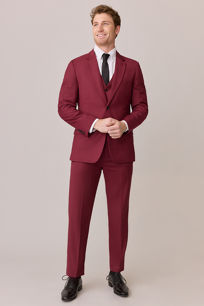 Model: Ethan; Size: Slim 42 Regular. Pictured with Black Chiffon Tie