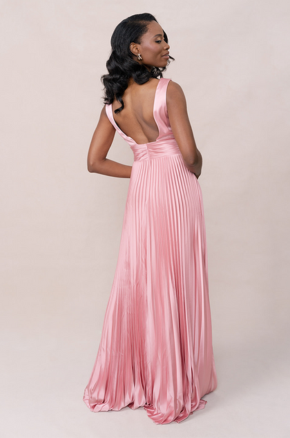 Model: April; Size: 4; Color: Blushing Bride