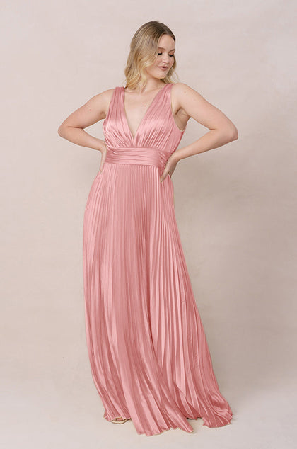 Model: Sydney; Size: 10; Color: Blushing Bride