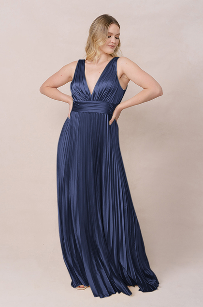 Model: Sydney; Size: 10; Color: Indie Blue