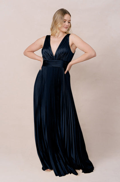 Model: Sydney; Size: 10; Color: Navy Blue