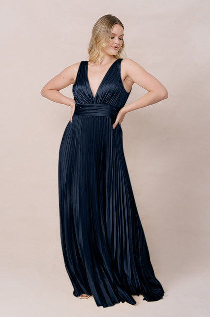 Model: Sydney; Size: 10; Color: Romantic Blue