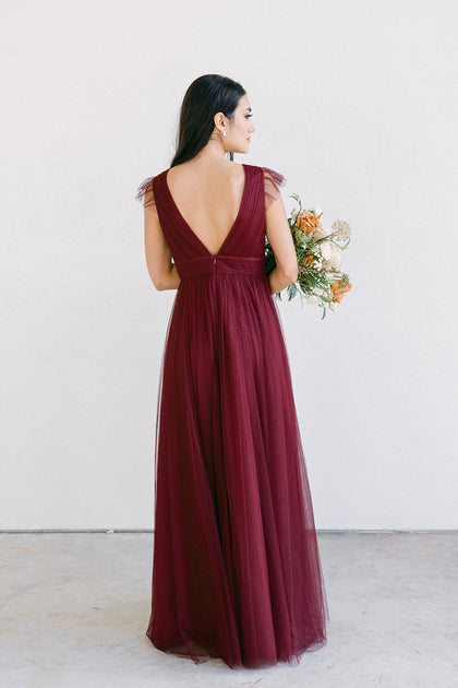 Model: Saije; Size: 4; Color: Cabernet