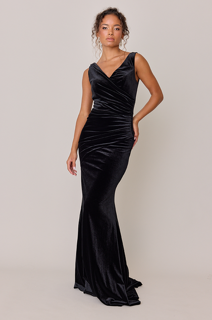 Model: Erica; Size: 4; Color: Black