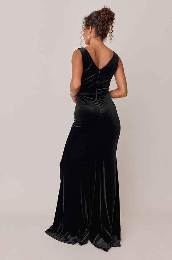 Dawson Velvet Dress | Made To Order Classic Emerald Dawson Velvet Dress | Made To Order Classic Emerald