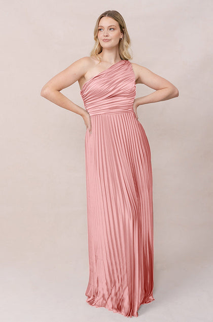 Model: Sydney; Size: 10; Color: Blushing Bride