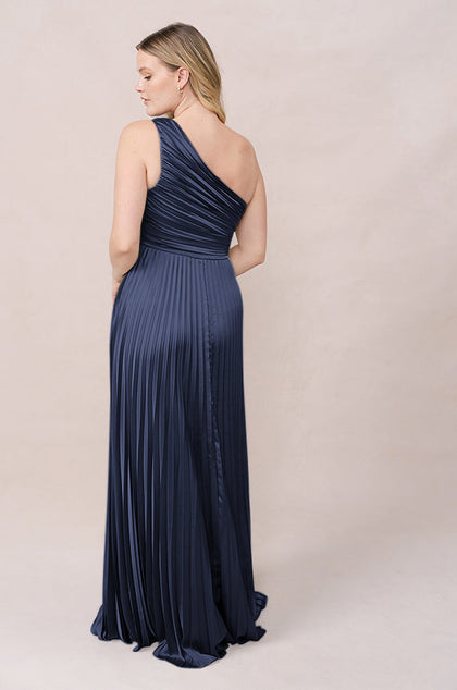 Model: Sydney; Size: 10; Color: Indie Blue