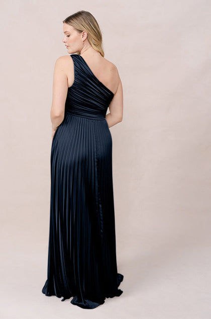 Model: Sydney; Size: 10; Color: Navy Blue