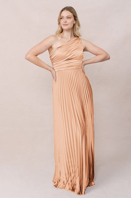 Model: Sydney; Size: 10; Color: Peach