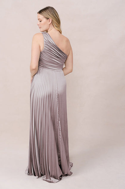 Model: Sydney; Size: 10; Color: Taupe