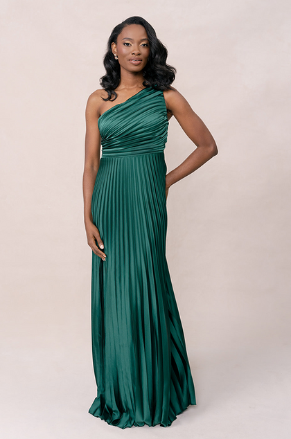 Model: April; Size: 4; Color: Emerald