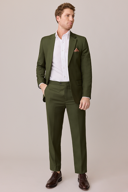 Model: Ethan; Size: Modern 32/31. Pictured with Toffee Satin Pocket Square