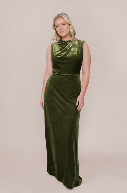 Model: McCallah; Size: 14