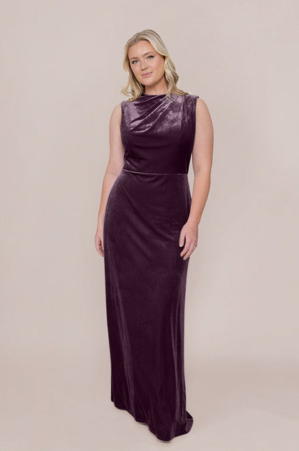 Model: McCallah; Size: 14