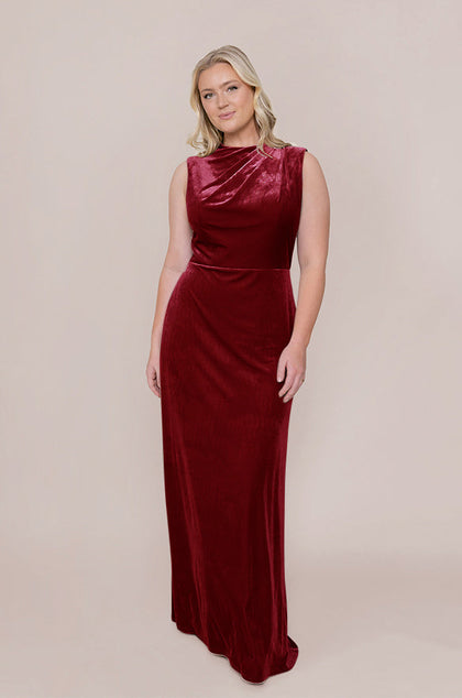 Model: McCallah; Size: 14