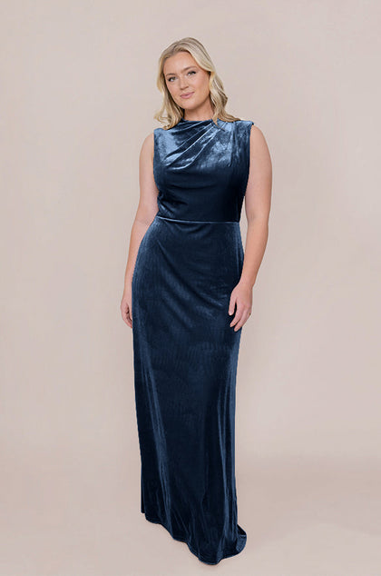 Model: McCallah; Size: 14