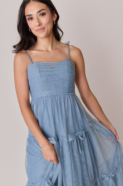 Model: Saije; Size: 4; Color: French Blue