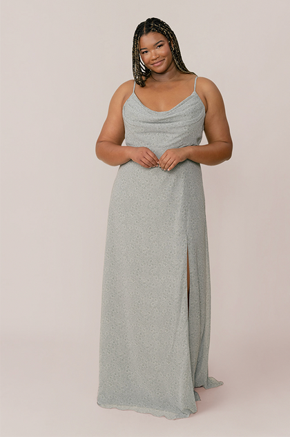 Model: Ashtyn; Size: 24 Tall; Color: Sage Posey