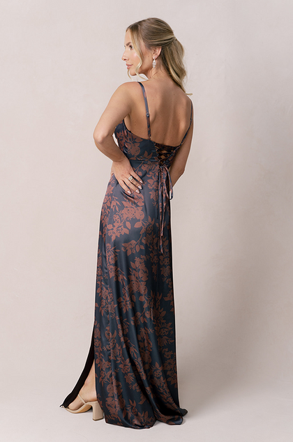 Model: Britt; Size: 4; Color: Mahogany Bouquet