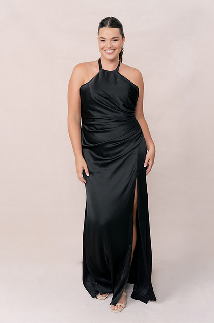 Model: Claire; Size: 18; Color: Black