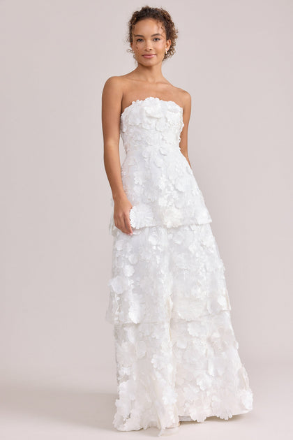 Model: Erica; Size: 4; Color: White