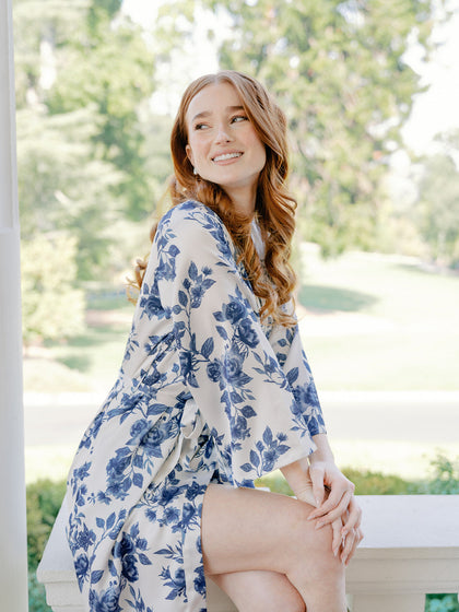 Model: Riley; Size: S; Color: Dusty Blue Bouquet