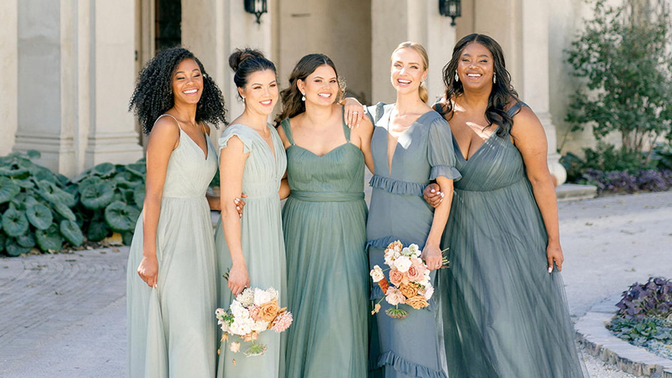 What colour goes with Sage green bridesmaids dresses? – Rewritten