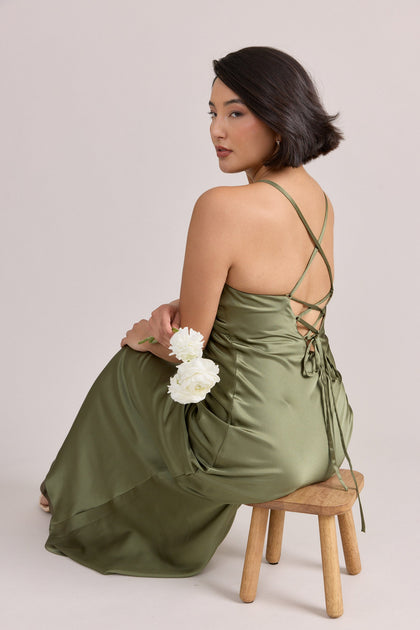 Model: Clarissa; Size: S; Color: Moss