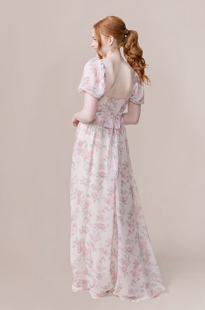 Model: Merrik; Size: 4; Color: Blushing Bride Bouquet