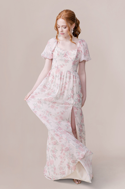 Model: Merrik; Size: 4; Color: Blushing Bride Bouquet
