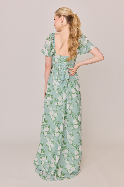 Model: Ali; Size: 4; Color: Sage Multi Bouquet