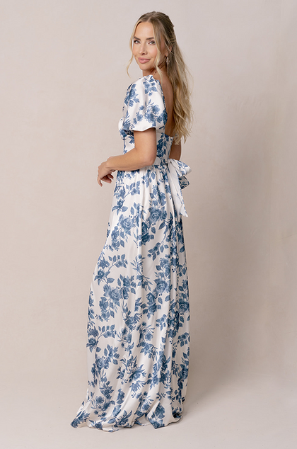 Model: Britt; Size: 4; Color: Dusty Blue Bouquet