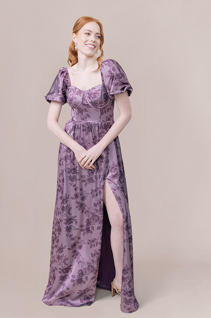 Model: Merrik; Size: 4; Color: Lilac Bouquet