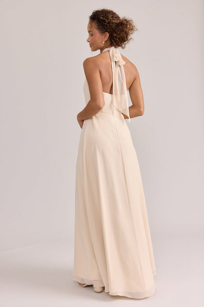 Model: Erica; Size: S; Color: Champagne