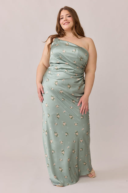 Model: Tegan; Size: 20