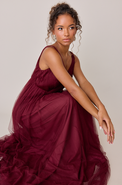 Model: Ariel; Size: 4; Color: Cabernet
