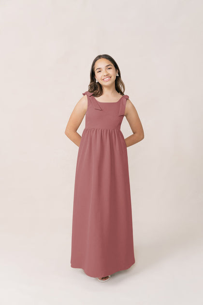 Model: Sianah; Size: J12; Color: Dusty Rose